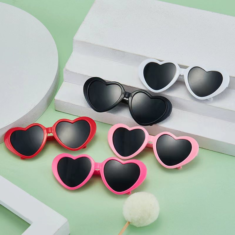 Pawnest Stylish Heart-Shape Dog Sunglasses | UV Protection Pet Goggles